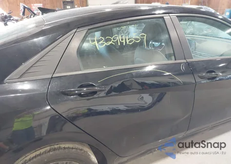 2022 Hyundai Elantra Sel from USA, damaged, VIN 5NPLM4AG2NH071831